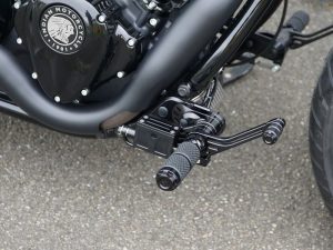 Make: Indian Model: Chief Year: 2023, 2022, 2021 Remarks: Foot peg position adjustable 100, 125 or 150 mm forward Country of Manufacture: Germany Forward foot controls brake and shift side, billet aluminum for Chief Bobber Dark Horse 116 & Chief Dark Horse 116