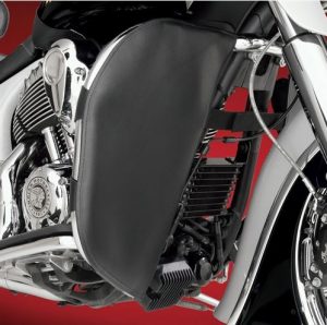   Black Classic Pac-A-Derms from Hopnel™ bring their ever popular highway bar covers to the Indian round bars. Hopnel™ Pac-A-Derms are a great way to help protect from rain, sleet, bugs, cold weather and debris. These new Pac-A-Derms easily snap toIndian round bars which are used on the Roadmaster, Springfield, and Chief. Comes with two Hopnel EZ™ mount removable pouches for convenient storage. Made in the USA. BLACK CLASSIC PAC-A-DERMS, With EZtm Mount Pouches, For Indian Round Bars 2879581-156, Roadmaster, Springfield, Chief, Made in the USA